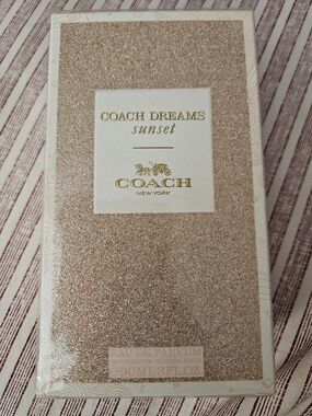 Coach Dreams Sunset Eau de Parfum — Pink to Coral Gradient Bottle